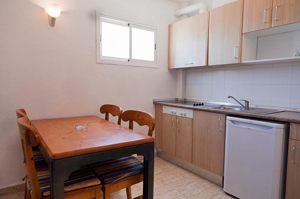 Sant Antoni de Portmany Apartamentos Blue Star (Adults Only) מראה חיצוני תמונה