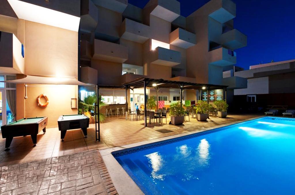 Sant Antoni de Portmany Apartamentos Blue Star (Adults Only) מראה חיצוני תמונה