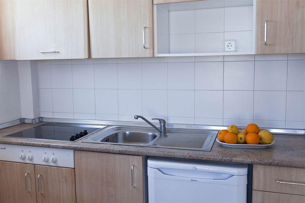 Sant Antoni de Portmany Apartamentos Blue Star (Adults Only) מראה חיצוני תמונה